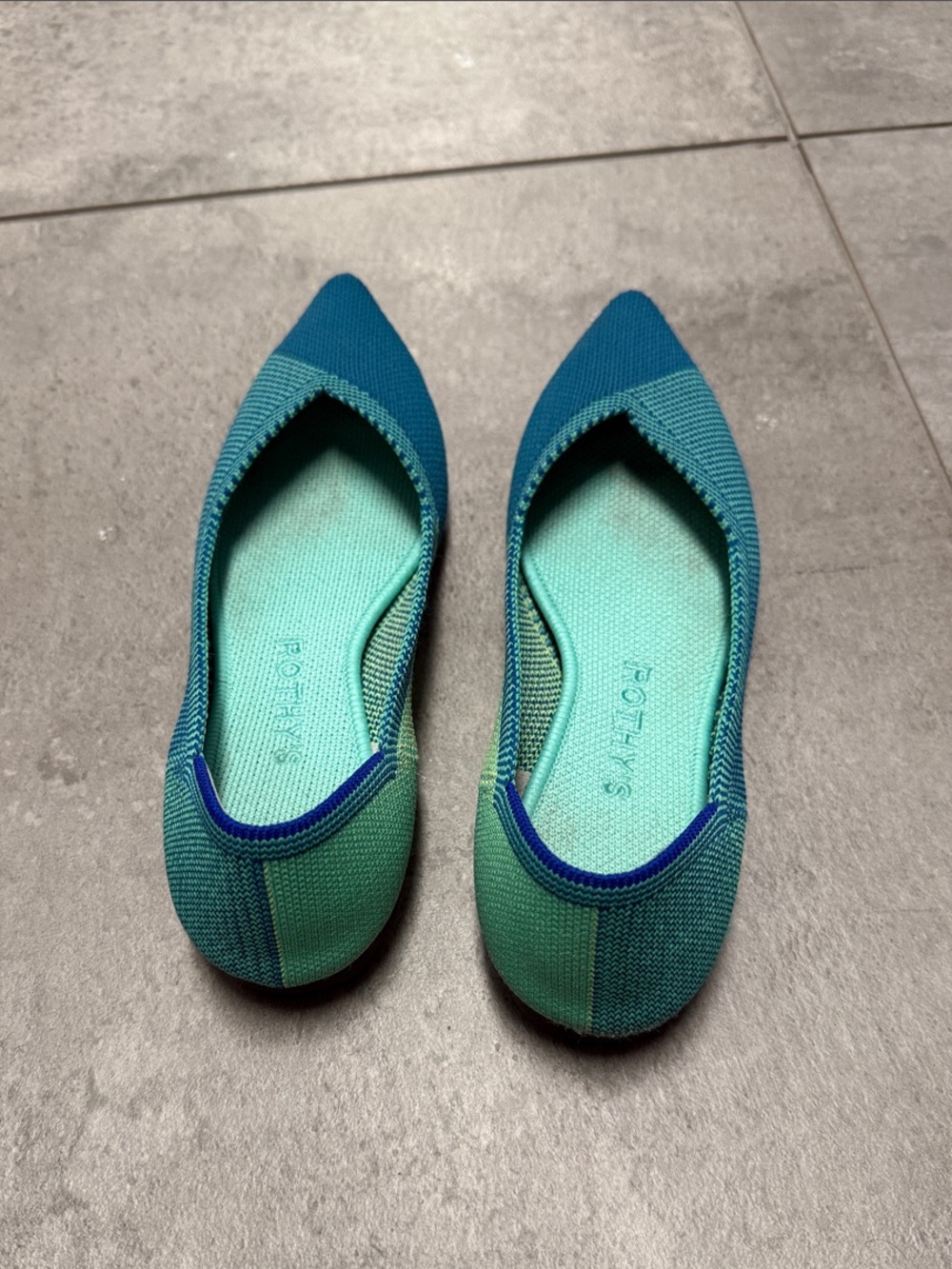 Rothy's Two-Tone Teal & Aqua Pointed-Toe Knit Flats